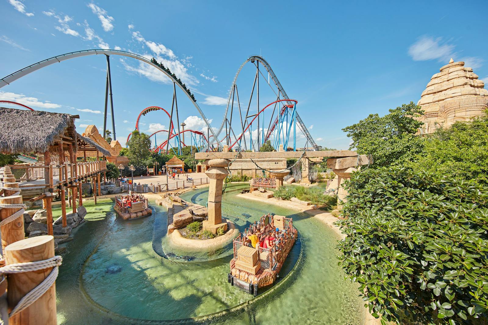 Csúszdák és folyók a PortAventura Worldben