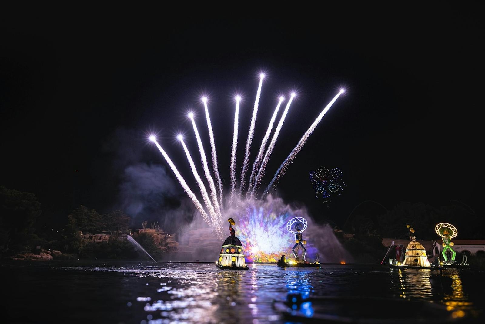 Nattshow med fyrverkerier i PortAventura World